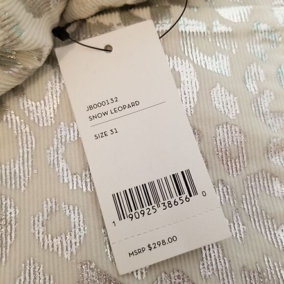 J Brand Selena Mid-Rise Crop Boot Jeans (size 31) - Picture 7 of 8